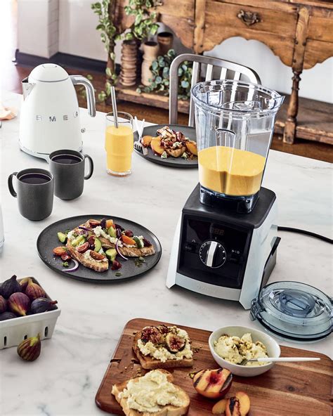 SMEG Matte Mocha Retro Electric Tea Kettle + Reviews | Crate & Barrel