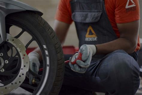 Puncture & Flat Tyre Assistance - Rescue - 24/7 Vehicle Breakdown ...