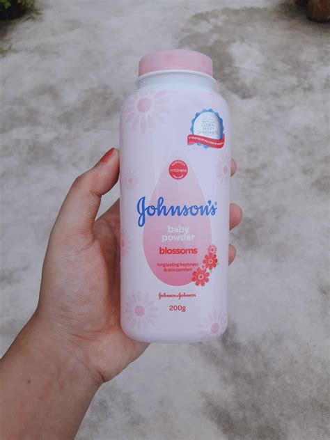 Buy Johnson's Baby Powder Blossoms 200g Online at Low Prices in India ...