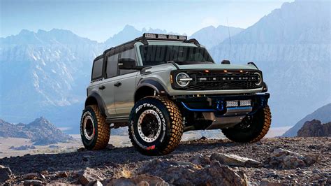 Ford Bronco Raptor 2022 Models 2022 Ford Bronco Raptor: Smaller Size, Different Mission, Still ...