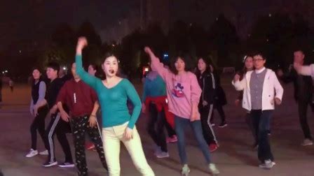 《问佛》32步广场舞，经典舞步广场必跳，一起嗨起来_腾讯视频