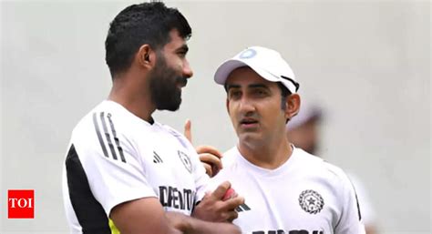 Gautam Gambhir has serious lengthy chats with Jasprit Bumrah, Ajit ...
