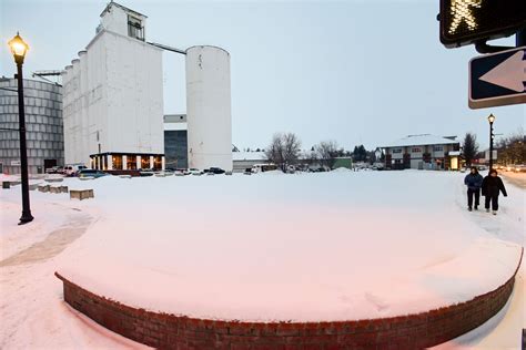 Sixth and Jackson building hits hurdle