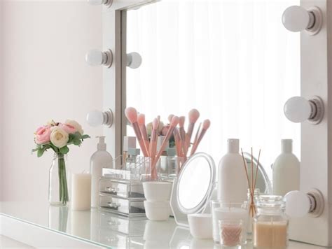 Interior Building Front View 的图像结果