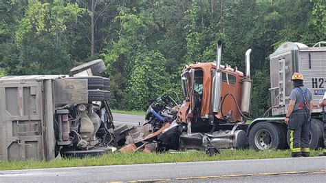 Tractor trailer, dump truck crash in Genesee County - WHEC.com