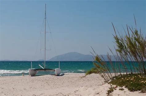 Full-Service Beaches in Kos: Sunbeds, Showers & Toilets (2026)