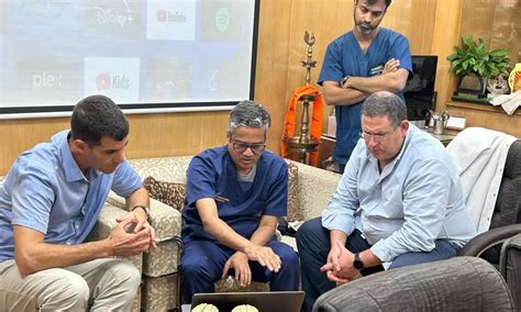 AIIMS’ Dr Sarat Chandra’s ROTCH Robotic Technique Revolutionises ...