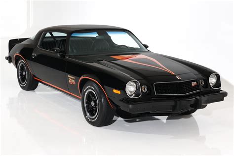1977 Chevrolet Camaro Z28 #s Matching 350 4-Speed