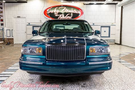 Lincoln Town Car 1997