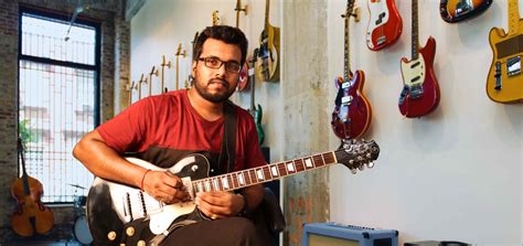 The Acoustican Guitar Classes | Online Guitar Teacher in India | Online ...
