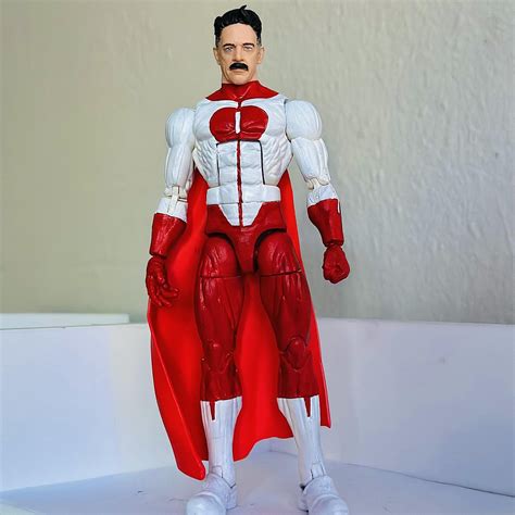 Was not a fan of Diamon Select’s 7inch Omni-Man figure so I made my own ...