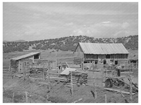2017787325SM_-_Barns-and-outbuildings-of-Spanish-American-farmer ...