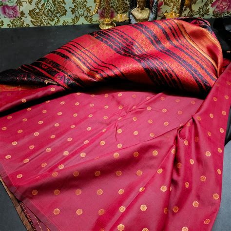 Black Red Pavazha Pattu vegan Kanchi silk saree MA25128 – Akdrapes by Akila
