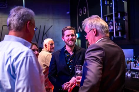 Firmenevents | Electric Social