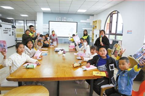 为让疆藏偏远地区的孩子读上书，他们做了这件事 | 霞光社ShineGlobal