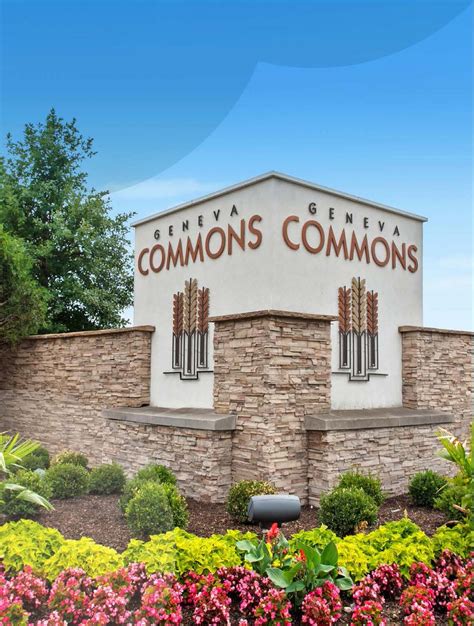Geneva Commons | Lamar Companies