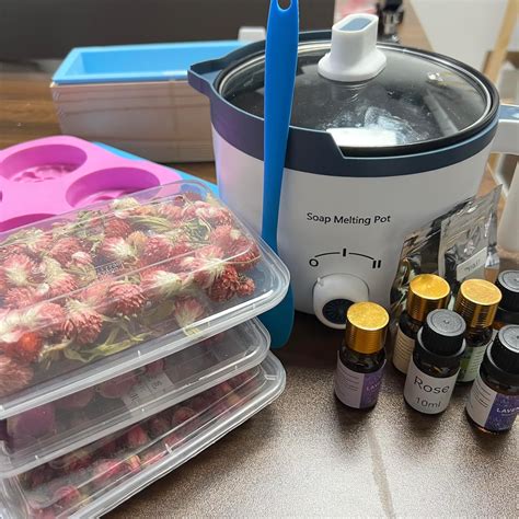 Amazon.com: PIUH Soap Making Kit for Soap Making,DIY Kits Includes Soap ...