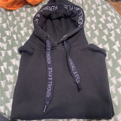 KENDALL + KYLIE Women's Black Hoodie | Depop