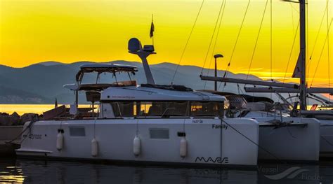 FAMILY, Unknown - Details and current position - MMSI 238166940 ...