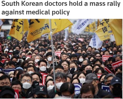 韩国医生辞职风波持续发酵 两万名医生举行集会 - 国际在线移动版