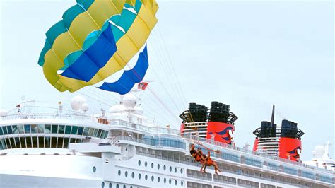 Parasailing at Castaway Cay | Port Adventures | Disney Cruise Line