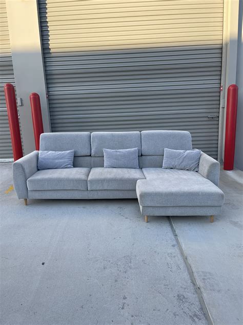 Light Grey Sectional Couch for Sale in Austin, TX - OfferUp