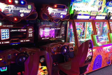 Strike Zone Bowling Alley | Sports Den Sports Bar | Williston, ND