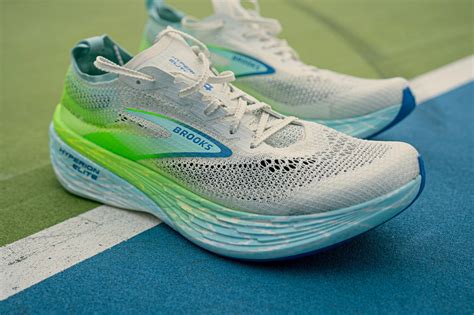 Brooks Hyperion Elite 5 Review: Two Steps Forward, One Step... Sideways ...