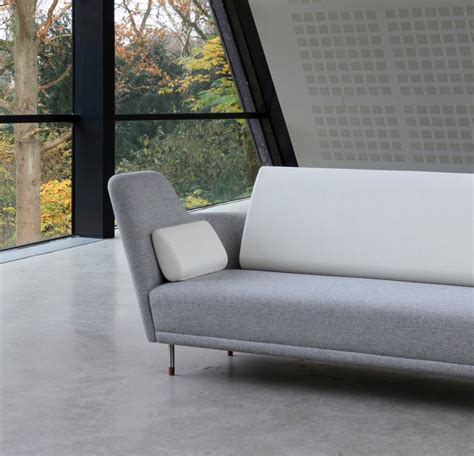 意大利现代简约奢华布艺沙发北欧玻璃钢个性创意休闲沙发椅椭圆形懒人椅客厅创意弧形沙发网红沙发舒适