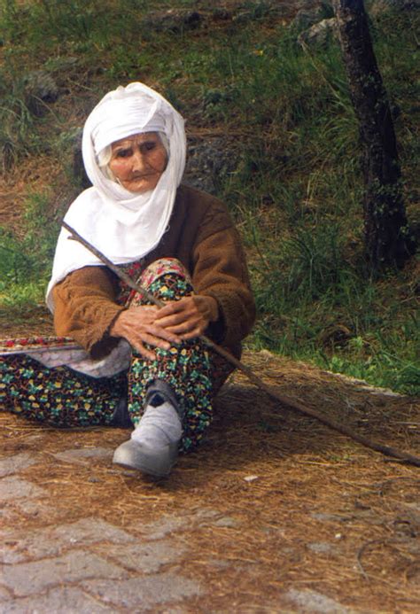 Yaşlı İnsan Resimleri - Sayfa 44