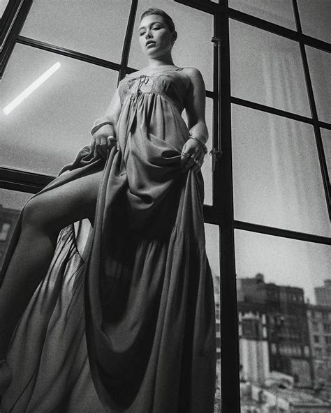 Florence Pugh (Флоренс Пью) в Инстаграм | Instagram | ThePlace