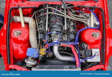 High-Tech Car Engine 的图像结果