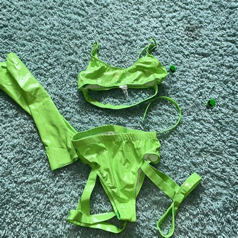 iheartraves green alien outfit with built in leg... - Depop