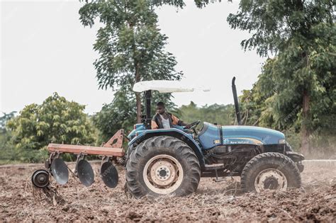 Tractor Machine 的图像结果