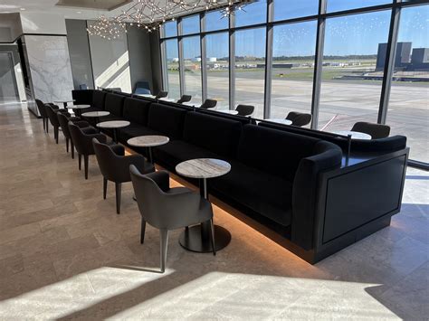 Airport Lounges at Washington Dulles International Airport [IAD]