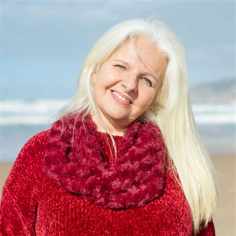 Top Cougar OnlyFans Models: Sexy Mature Creators Online