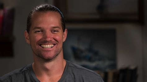 Practical Light Interview Shot 的图像结果