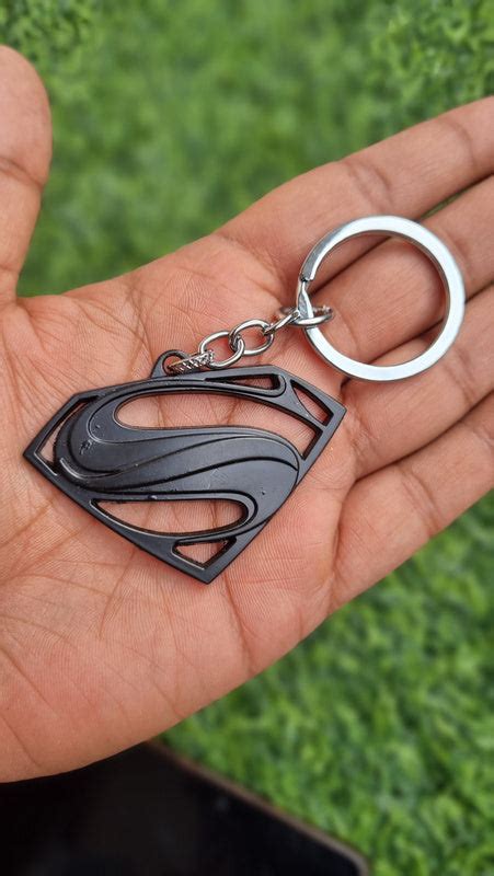 Superman keychain – Naari Gehna