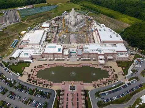New Jersey to unveil world’s largest temple, Akshardham Temple, on ...