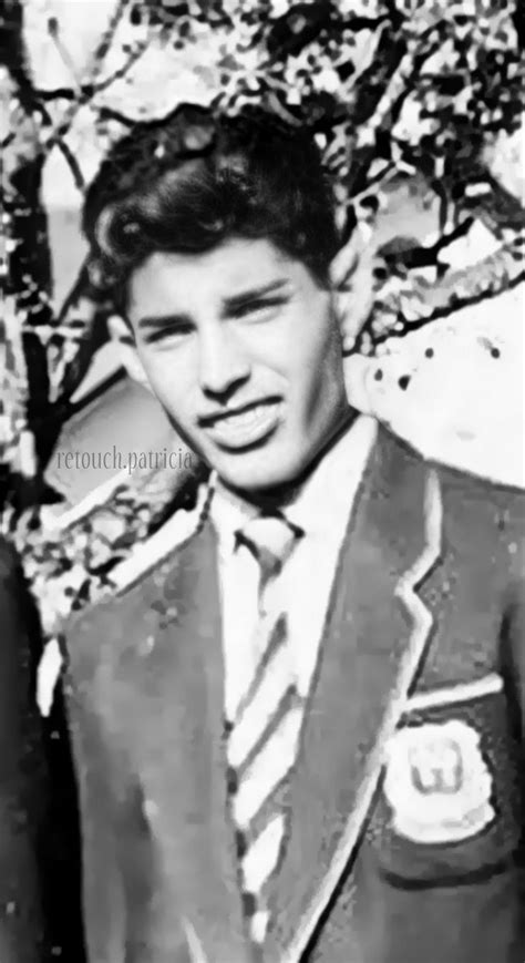 Watch a young freddie mercury at college in 1964 – Artofit