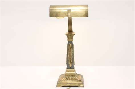 Library Desk Lamp 的图像结果