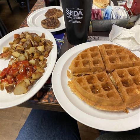 Grinders American Diner Photos at Jayden Nobbs blog