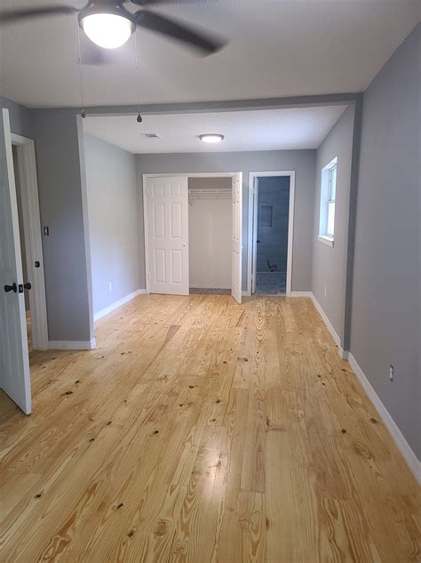 Select Knotty Pine Flooring | Heart Pine Floors | Southern Pine