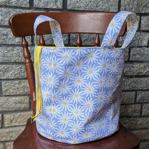 Storage Basket with drawstring closure - Daisies – A Bee In the Garden