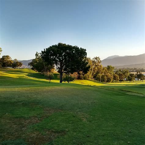 MOUNTAIN MEADOWS GOLF COURSE (Pomona) - Qué SABER antes de ir