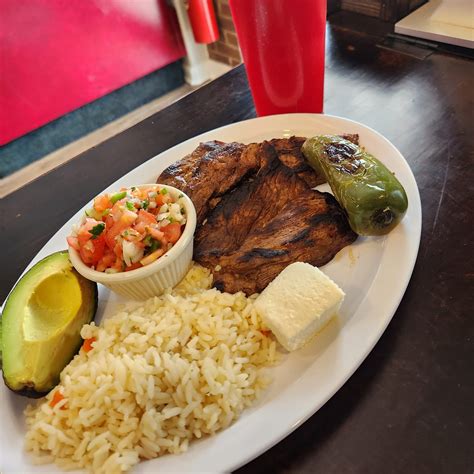 El Salvador Restaurant Warrenville