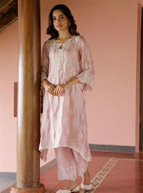 Aari Cupro Satin Onion Pink Kurta Set