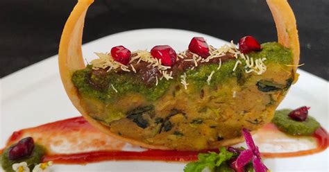 Deconstructed samosa chat Recipe by Anjana Sheladiya - Cookpad