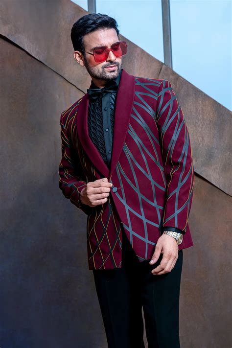 Maroon and Black Imported Tuxedo Suit – Asopalav.in