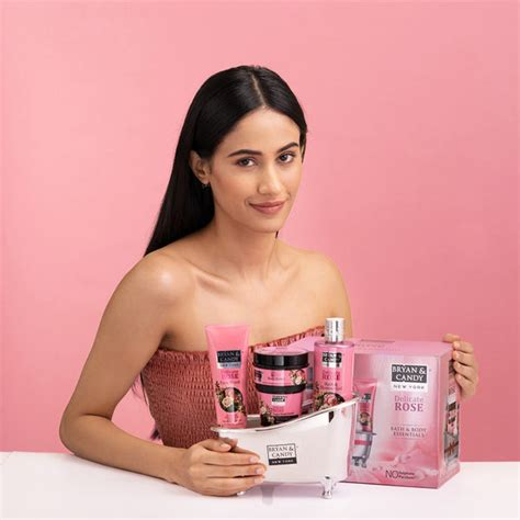 Buy Body Care, Fragrance Candles, & Perfumes – BRYAN & CANDY